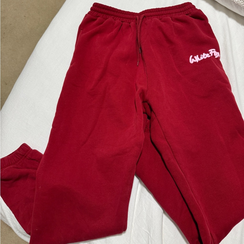 Red white fox sweat pants